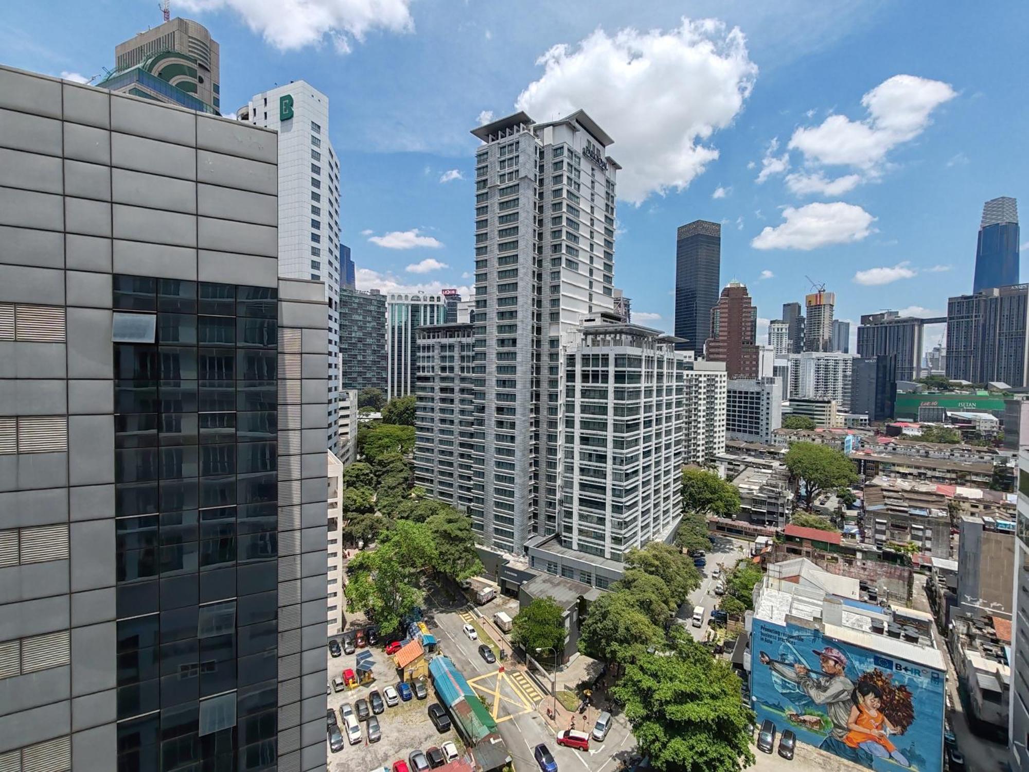 9 Bukit Bintang 5 Minutes To Alor Street Seri Bukit Ceylon 2r2b 8 Pax