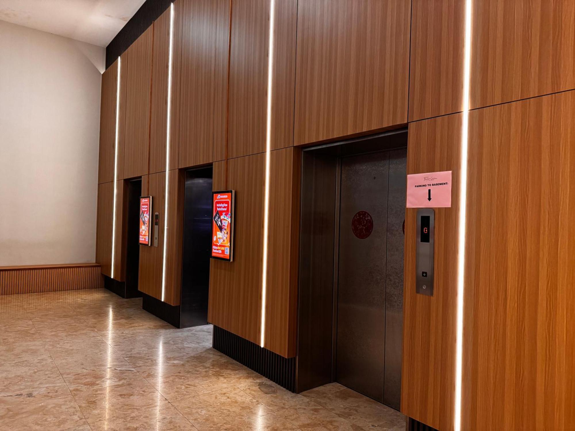 9 Bukit Bintang 5 Minutes To Alor Street Seri Bukit Ceylon 2r2b 8 Pax